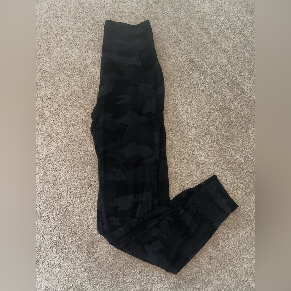 Lululemon camo joggers